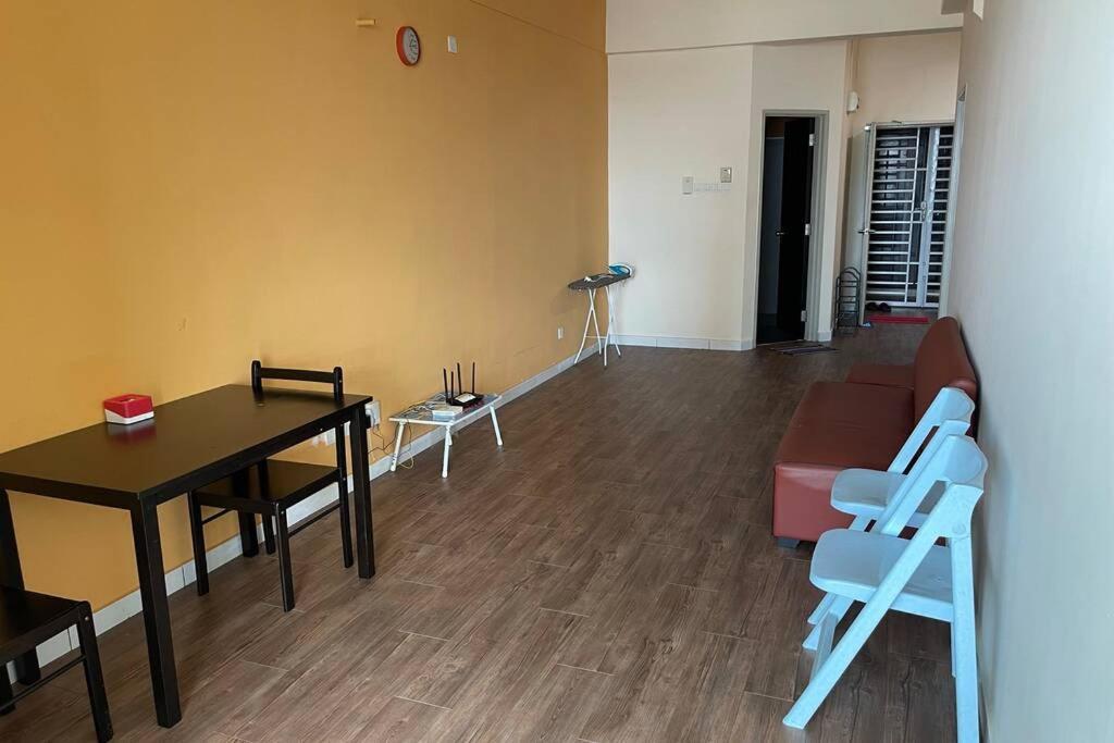 Baojuwu@2 Bedrooms Akademik Suites Austin Height Johor Bahru Exterior foto